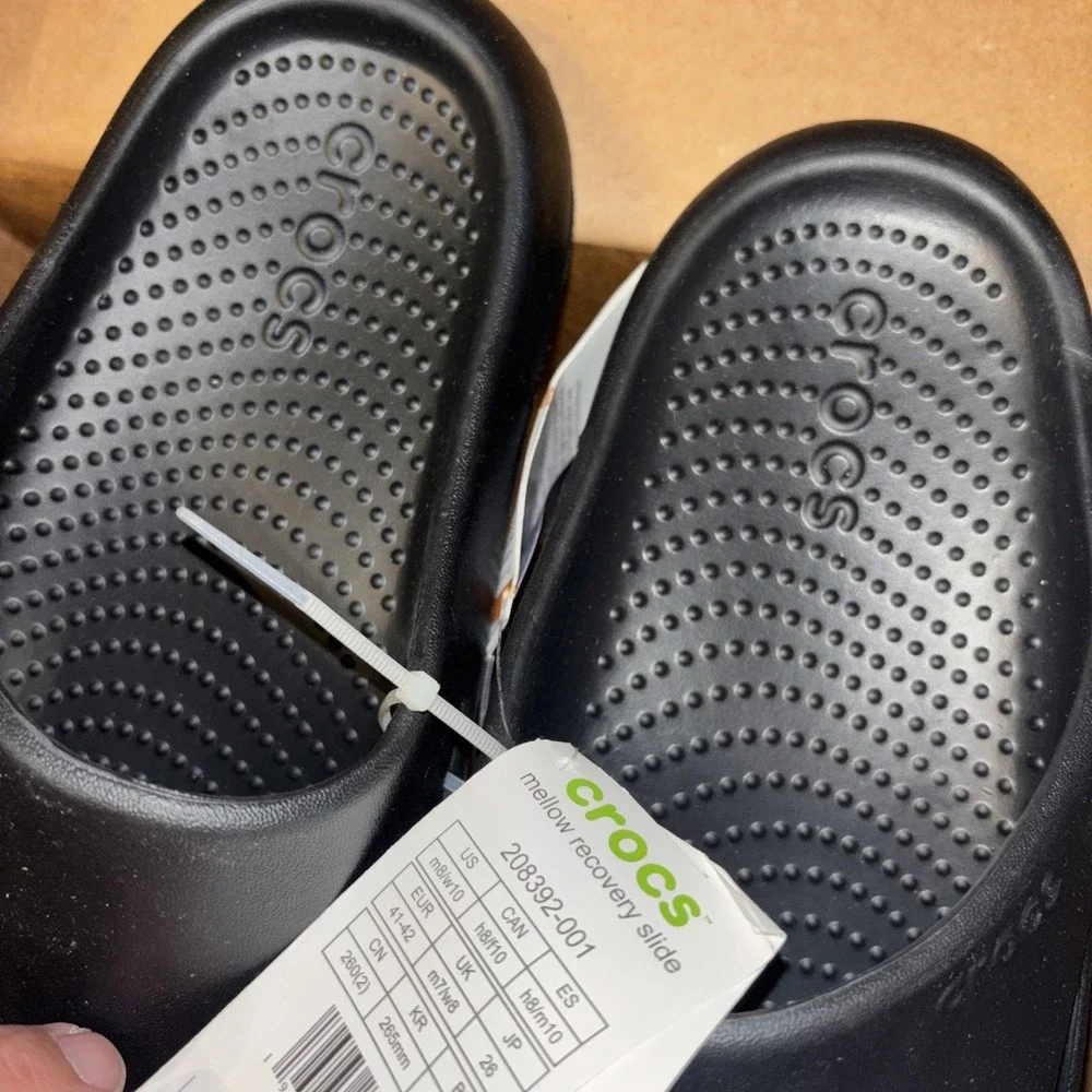 NWT CROCS Unisex Men 8 Women 10 Mellow Recovery Slides Black Sandals 208392-001